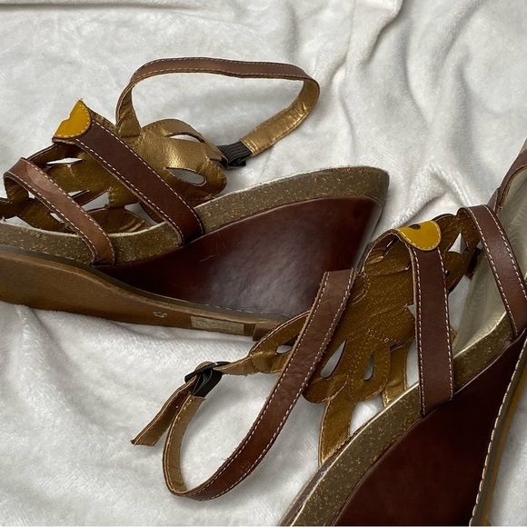 L'Artiste by Spring Step Ronella Multi Strap Leather Wedge Sandals - Picture 2 of 16